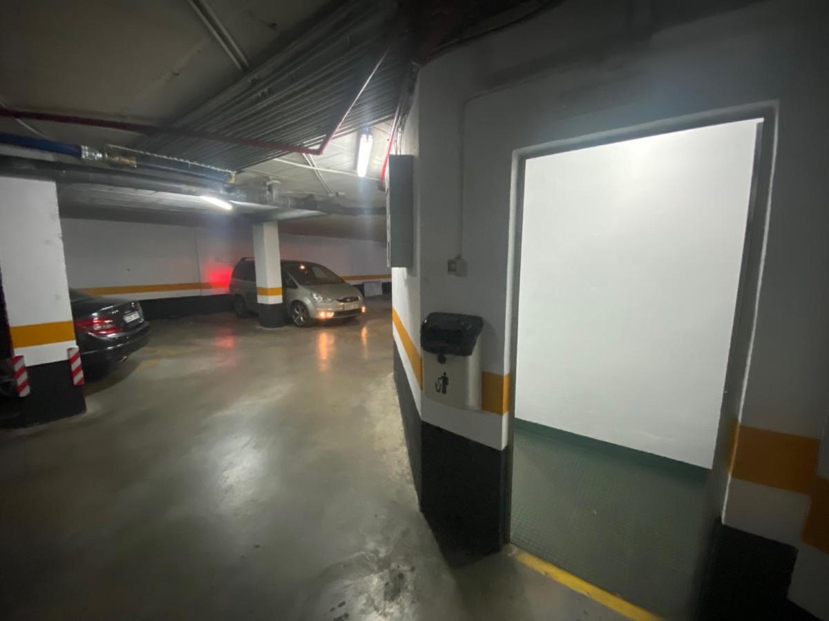 Fantastico Con Parking Avenida De Cadiz * Sevilla